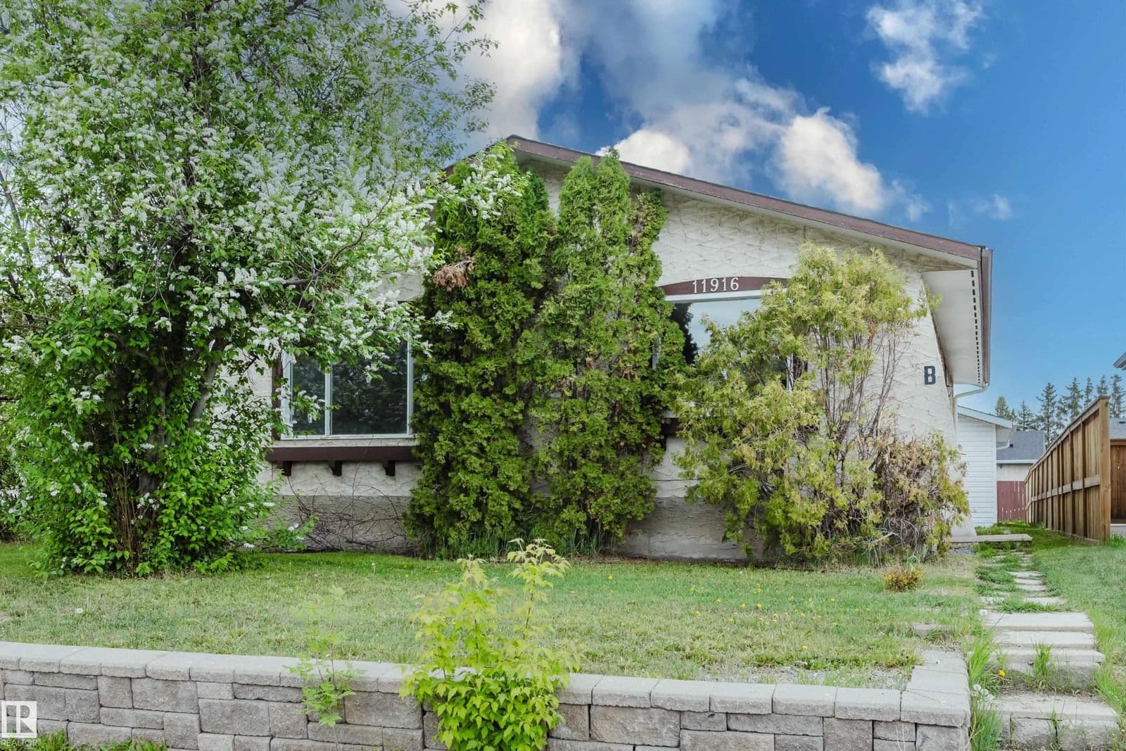 Sold property in Caernarvon