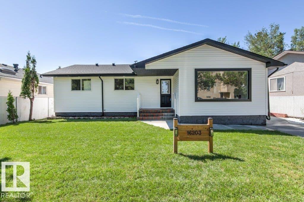 Sold property in Meadowlark Park (Edmonton)