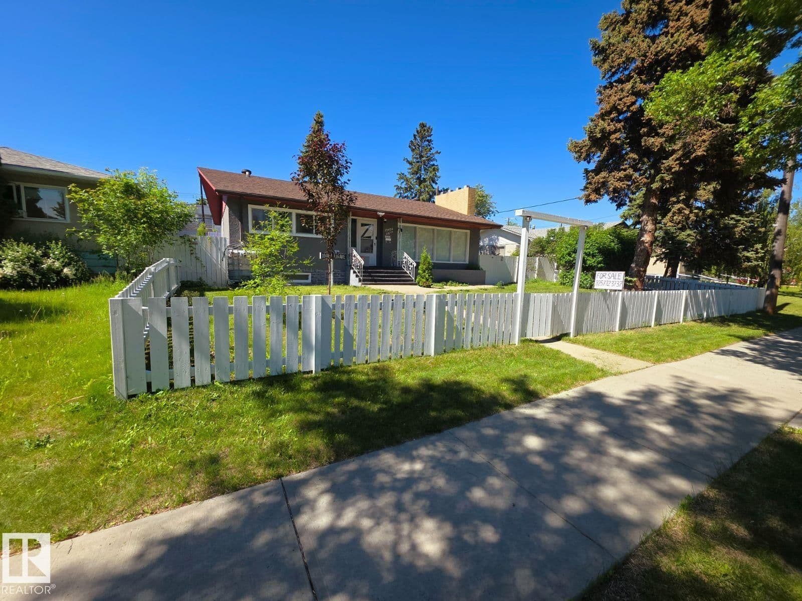 Sold property in Spruce Avenue