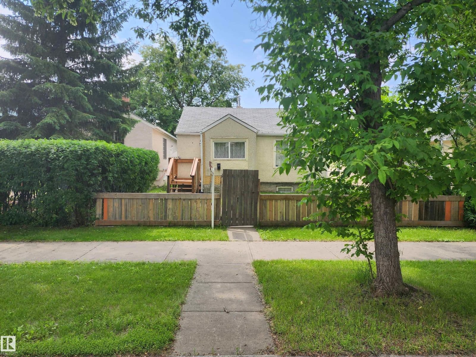 Sold property in Parkdale (Edmonton)